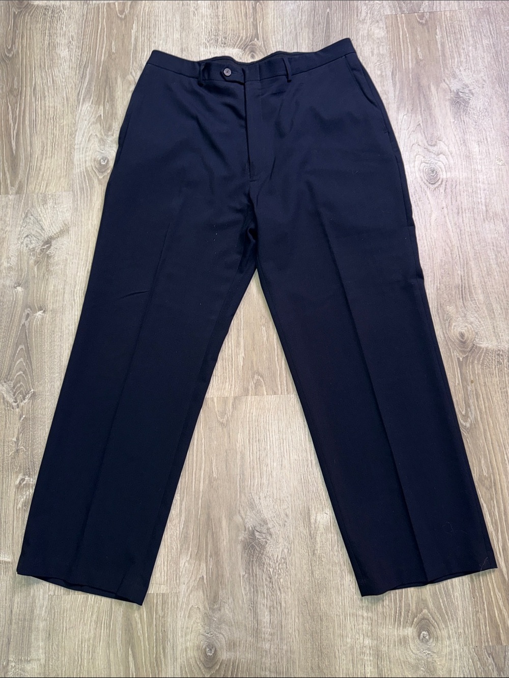 Preloved💙Like New. Classic Navy Straight-Leg Dress Pants